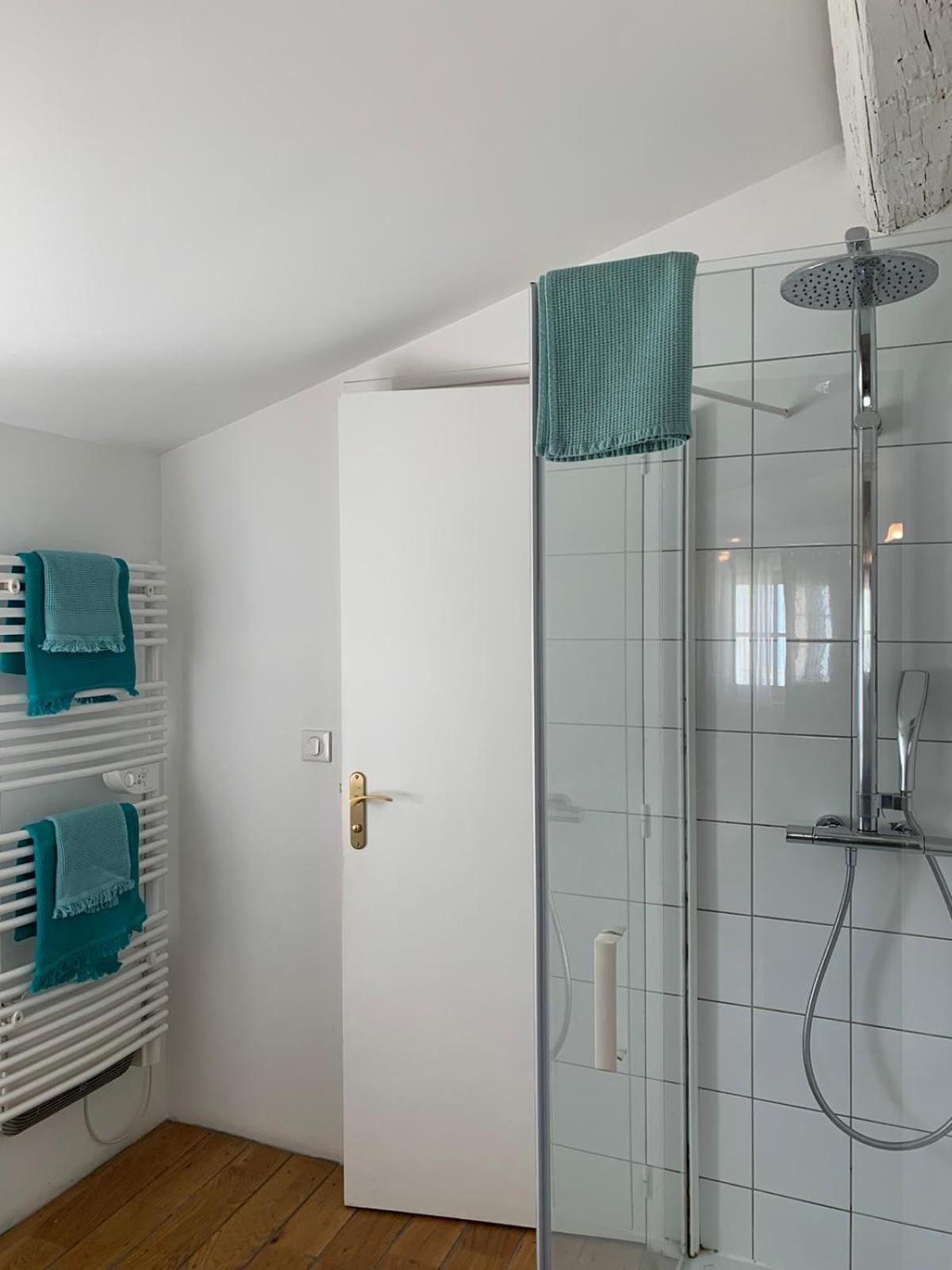 La Maison D'odette Apartment *